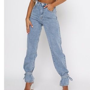White Fox Boutique Straight Leg Jeans Washed Blue